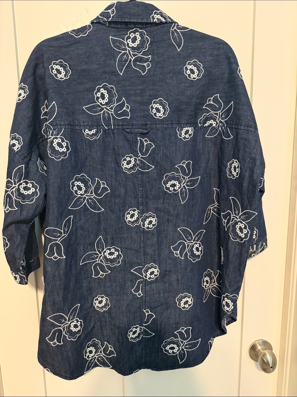 Maeve Anthropologie Blue 100% Cotton Oversized Floral Denim Button-Down Shirt - Picture 5 of 9